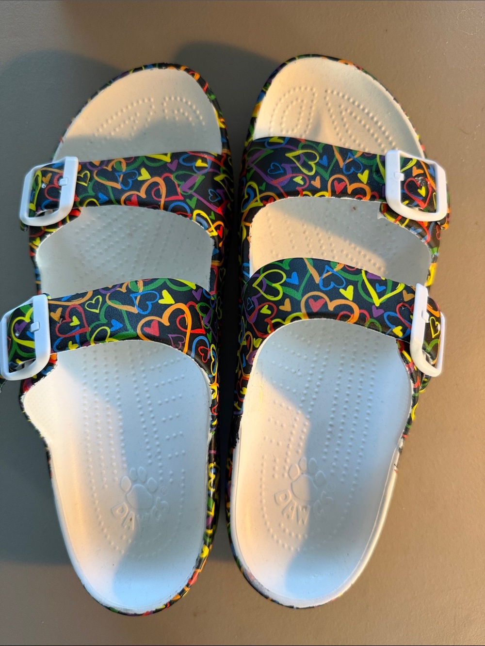 Dawgs Black Multicolor Heart-Print Double-Buckle Slide Sandals
